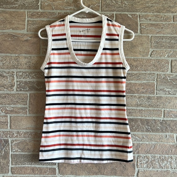 Universal Thread Tops - Universal Thread Tank